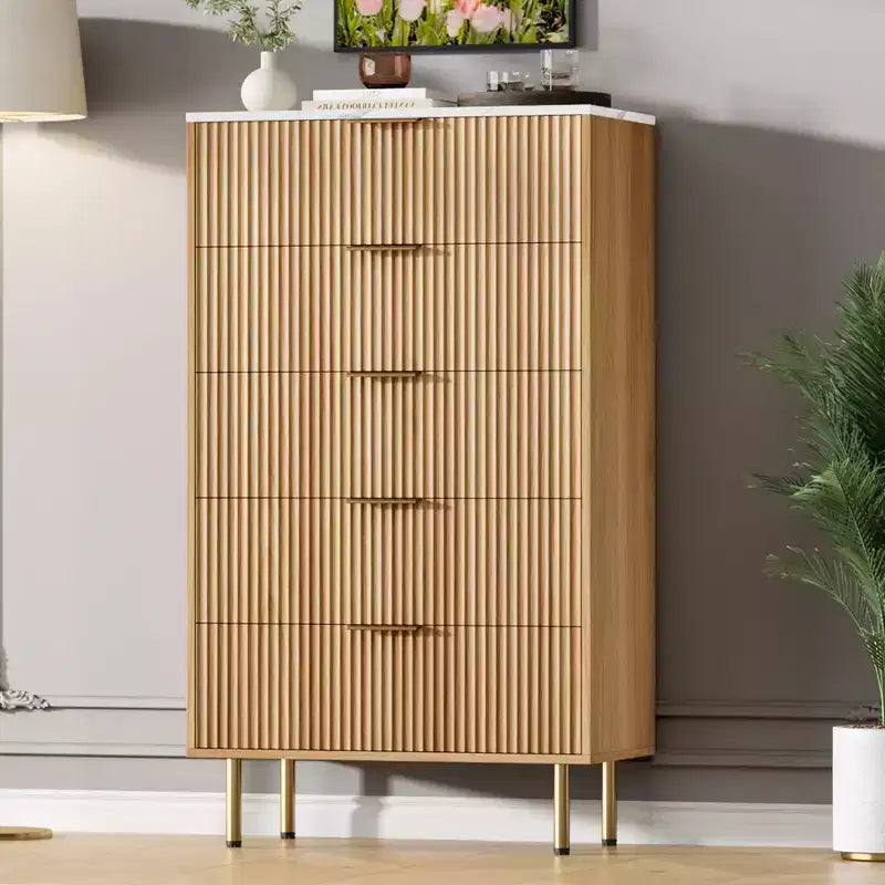 Commode à 5 tiroirs pour chambre à coucher, commode haute en bois de 119 cm avec poignées dorées, commode de rangement cannelée, commode de placard pour chambre à coucher