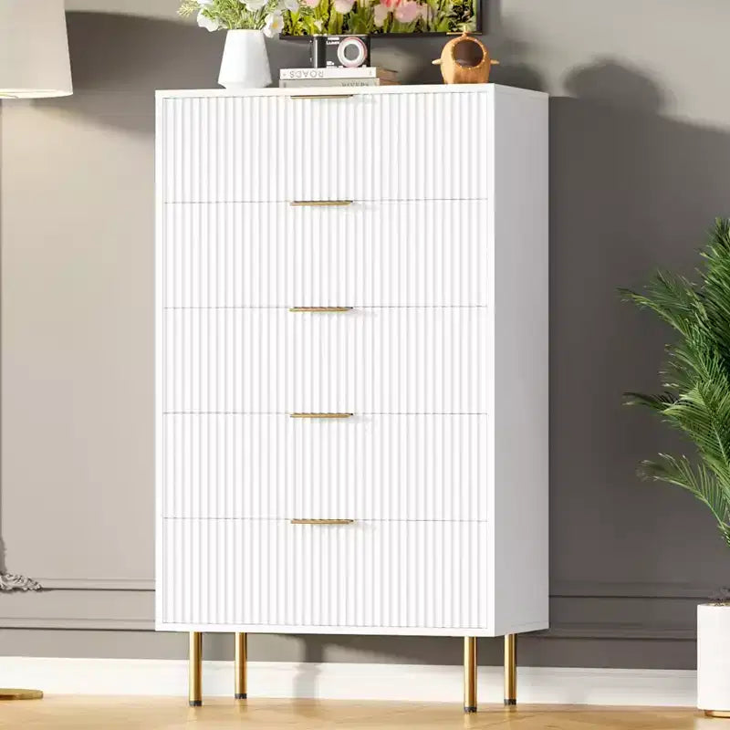 Commode à 5 tiroirs pour chambre à coucher, commode haute en bois de 119 cm avec poignées dorées, commode de rangement cannelée, commode de placard pour chambre à coucher
