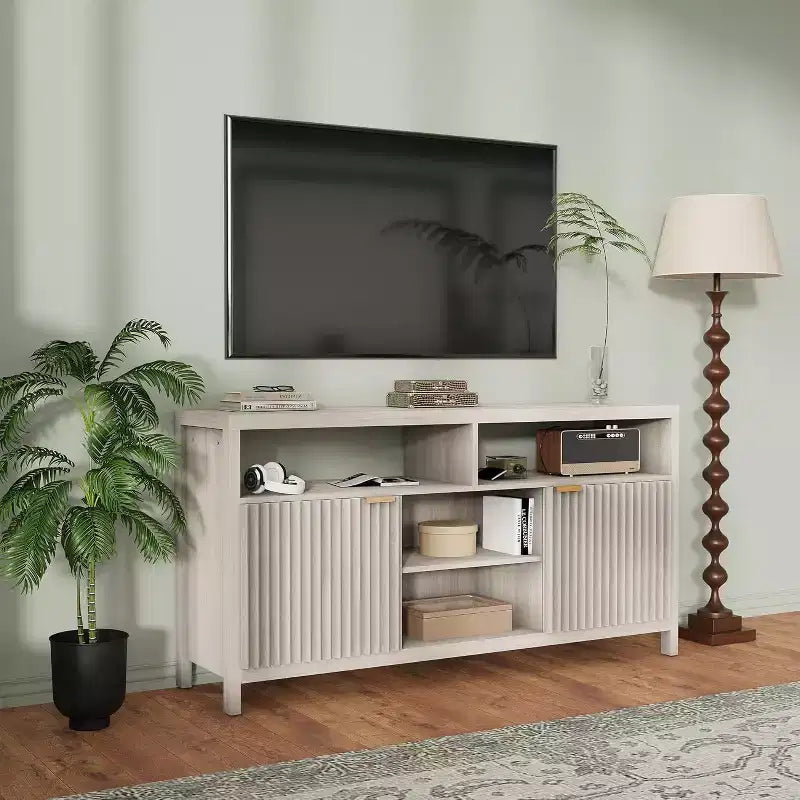 Meuble TV de ferme de 150 cm avec porte cannelée et étagères réglables, centre de divertissement pour téléviseurs de 65 pouces