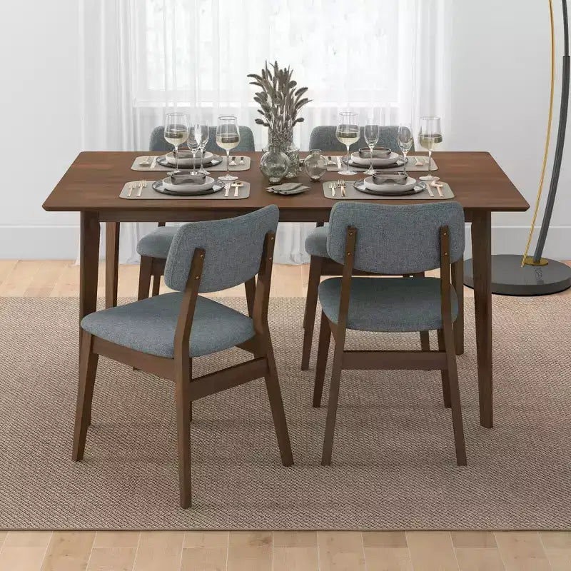 Table à manger en bois massif du milieu du siècle, 4 à 6 places, finition brune